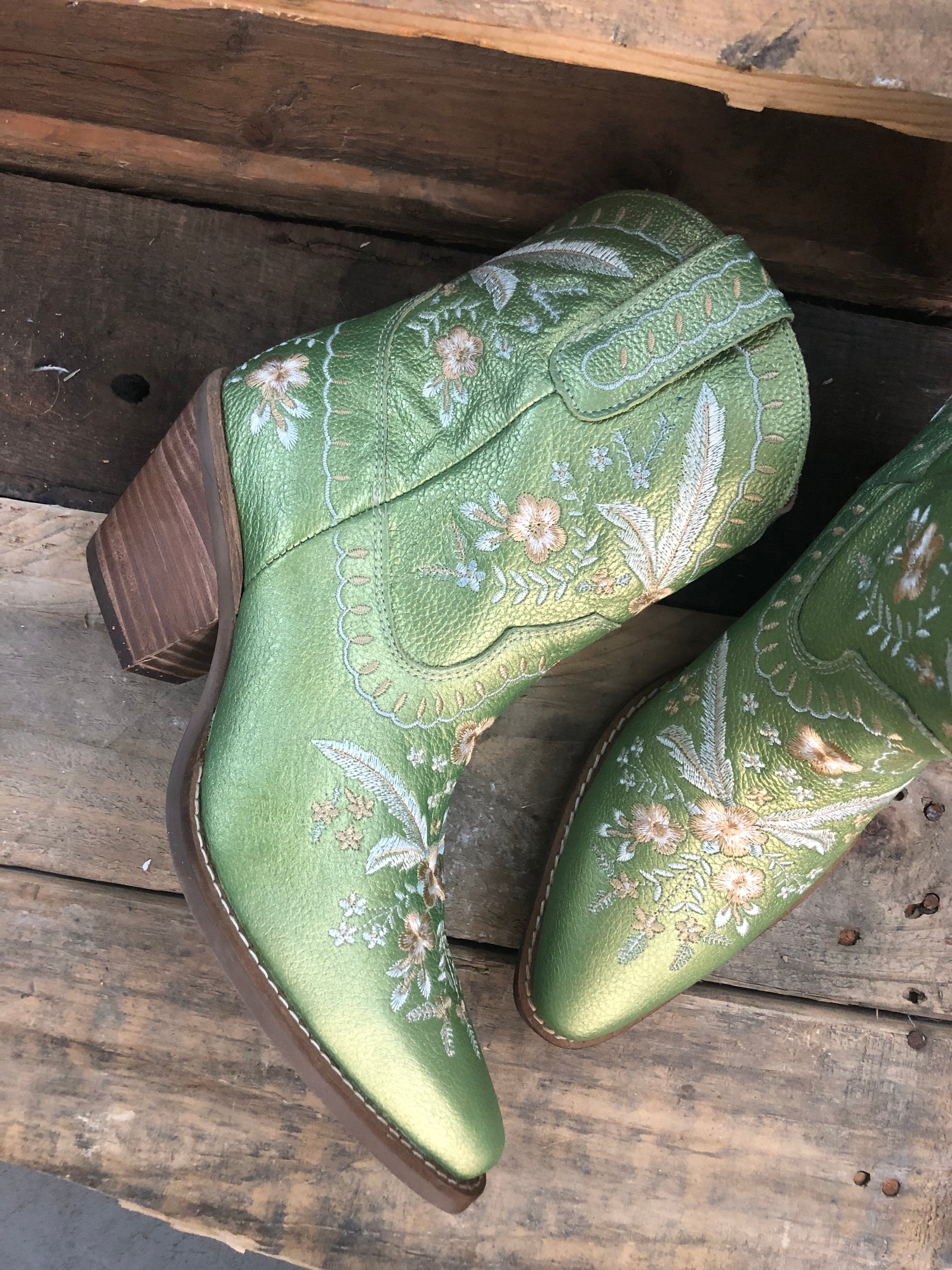 Primrose Green Metallic Leather Boots w/ Stitched Floral Designs ~ Size 10 ~ SAMPLE SALE