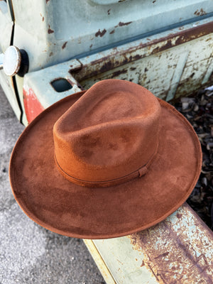 The Wanderer Pencil Brim Pinch Front Hat ~ Rusty Brown