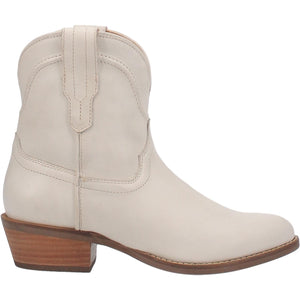 Seguaro White V Cut Leather Boots (DS) ~ BACKORDER 2/25/24
