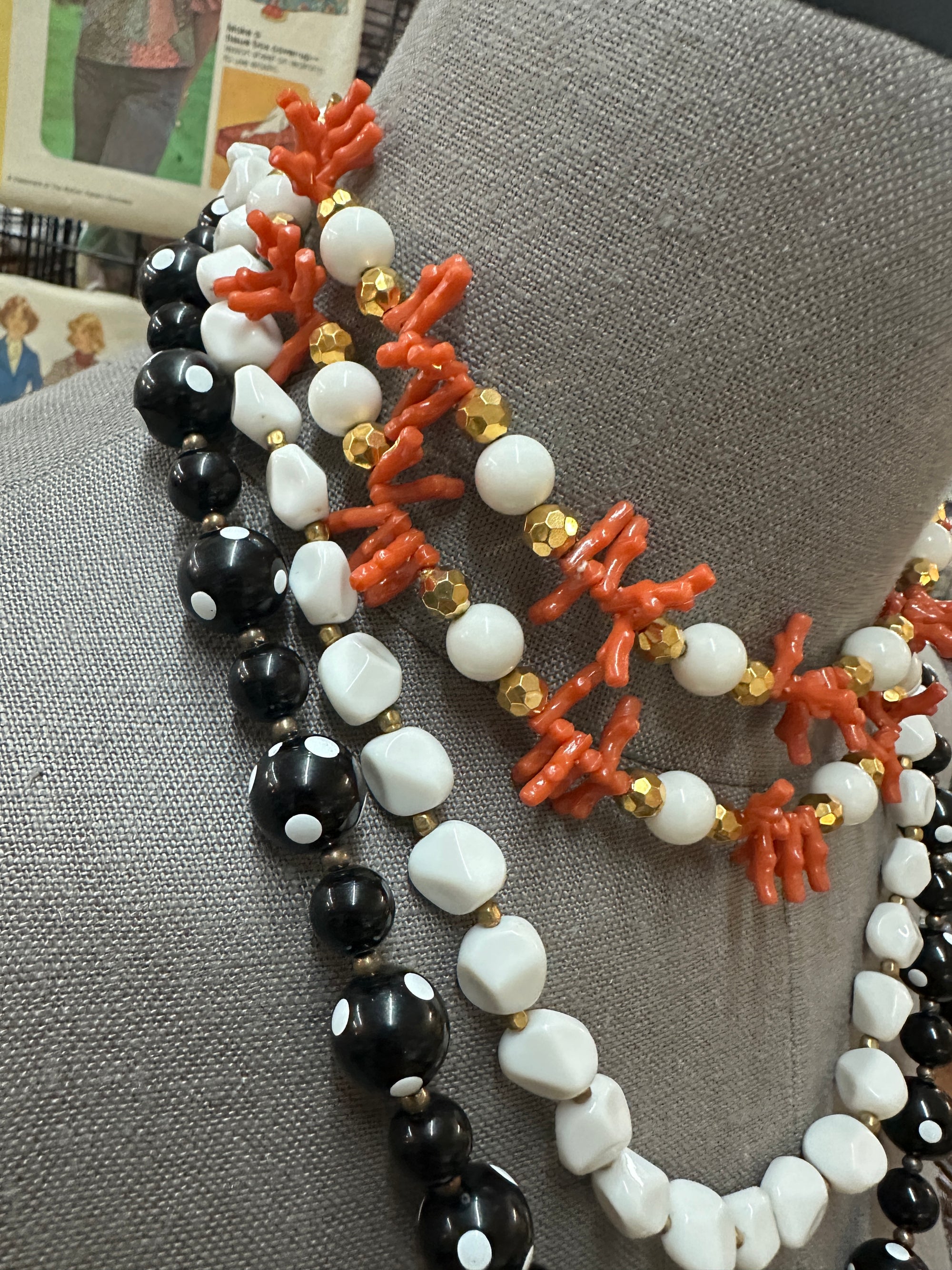 Vintage Necklace Set ~ Coral, Black & White