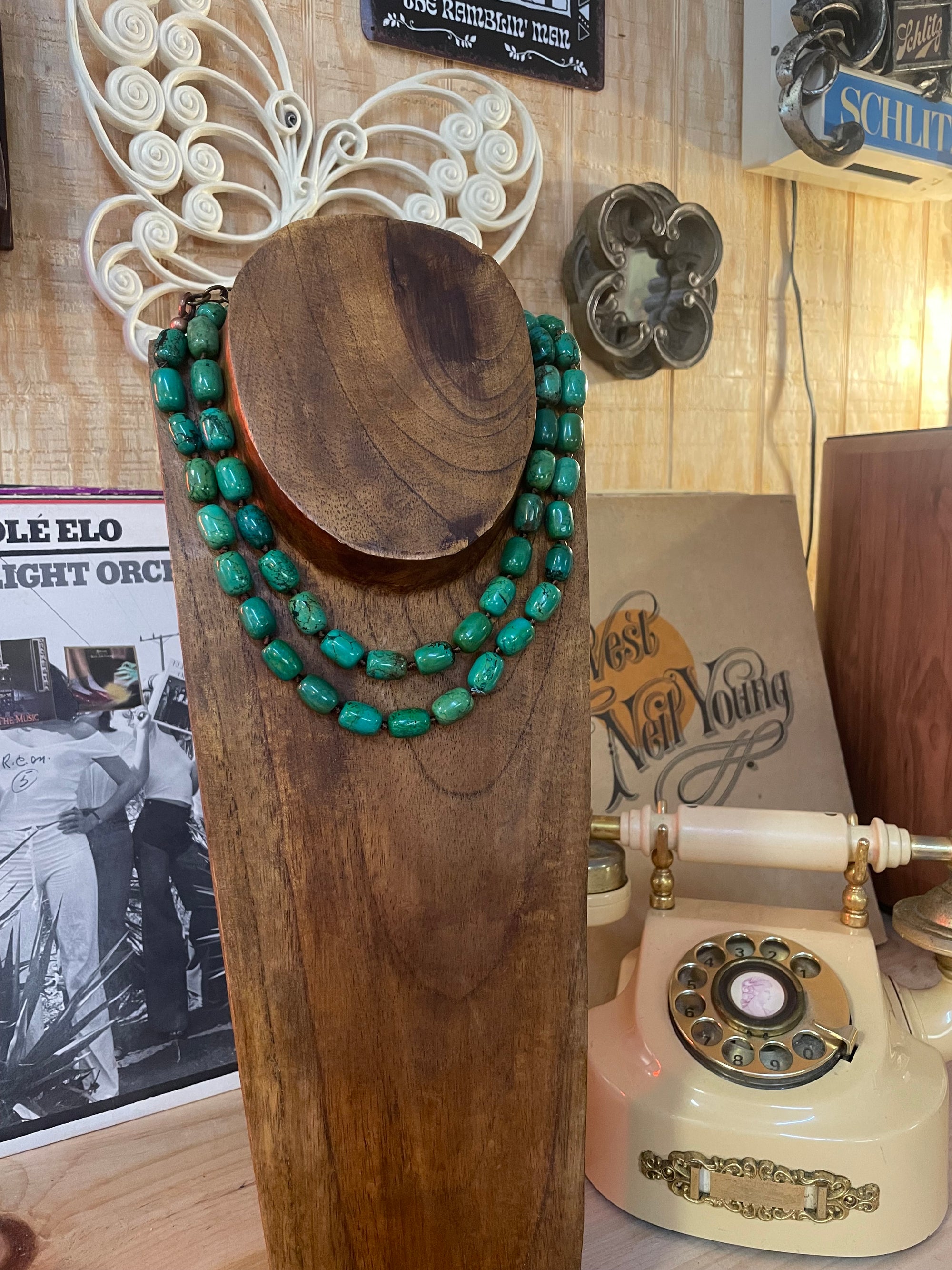 Hill Side Green Turquoise Necklace