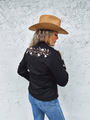 Deeper Than The Holler Embroidered Floral Pearl Snap Button Up Blouse