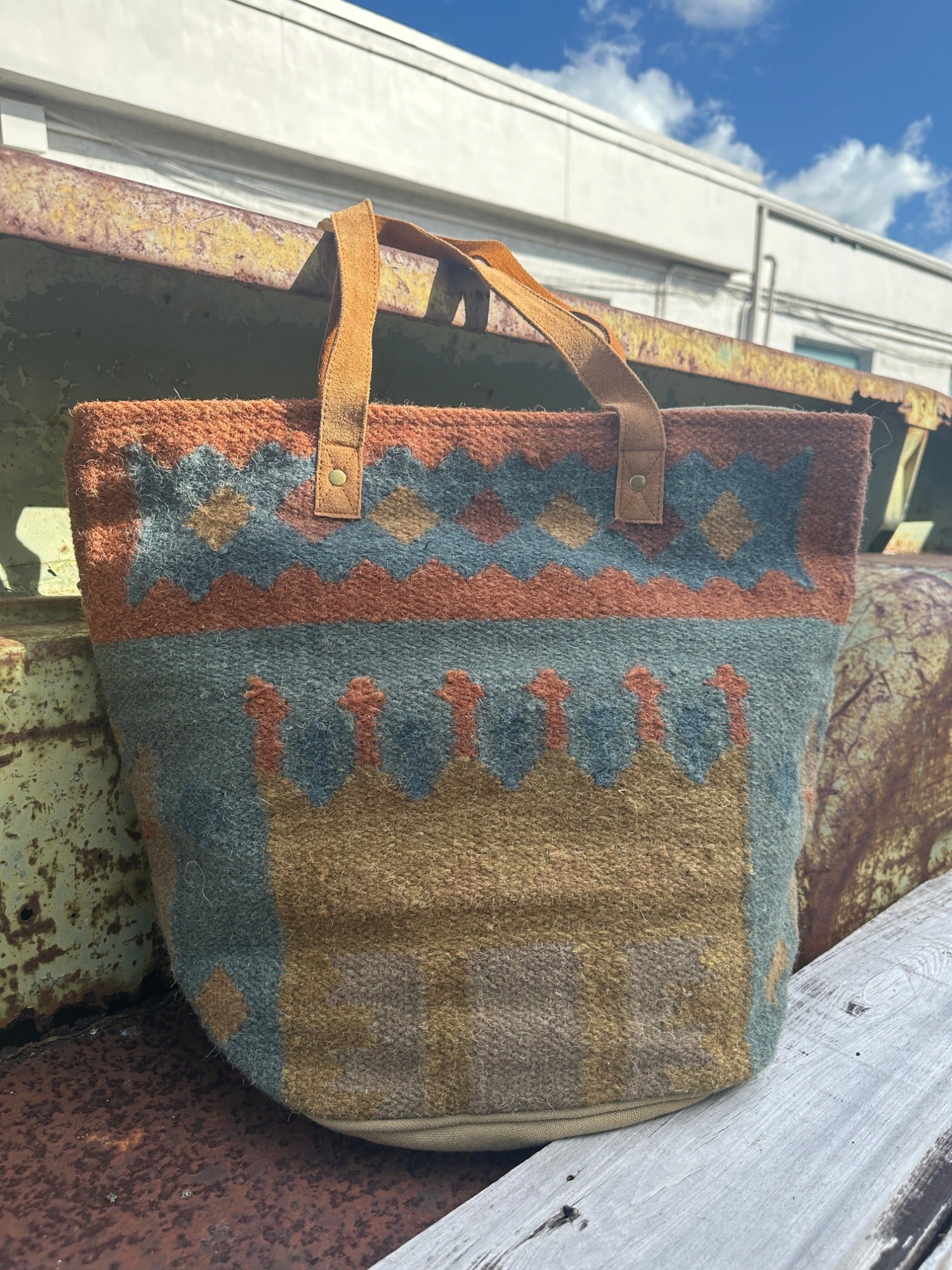 Toronto Bound Aztec Print Woven Saddle Blanket Bucket Tote Bag Purse