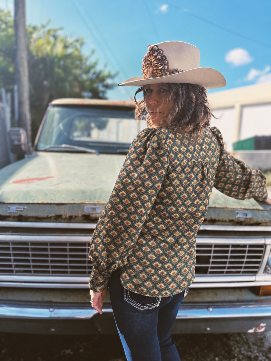 Vagabond Retro Tulip Blouse ~ PREORDER NOVEMBER 2026