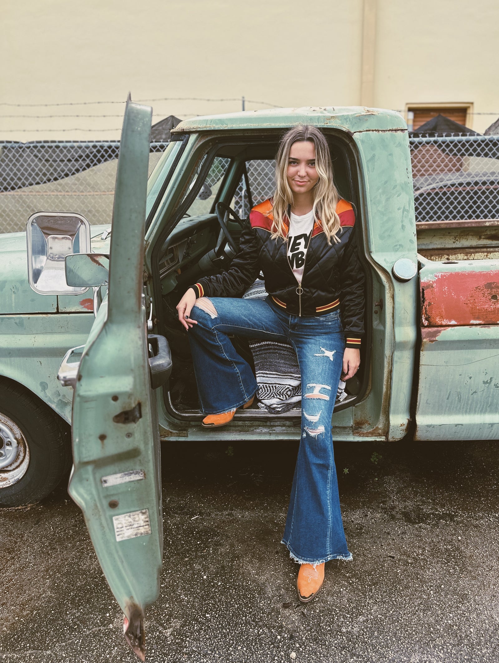 Rumors Distressed High Rise Super Flare W/ Twist Front Seam