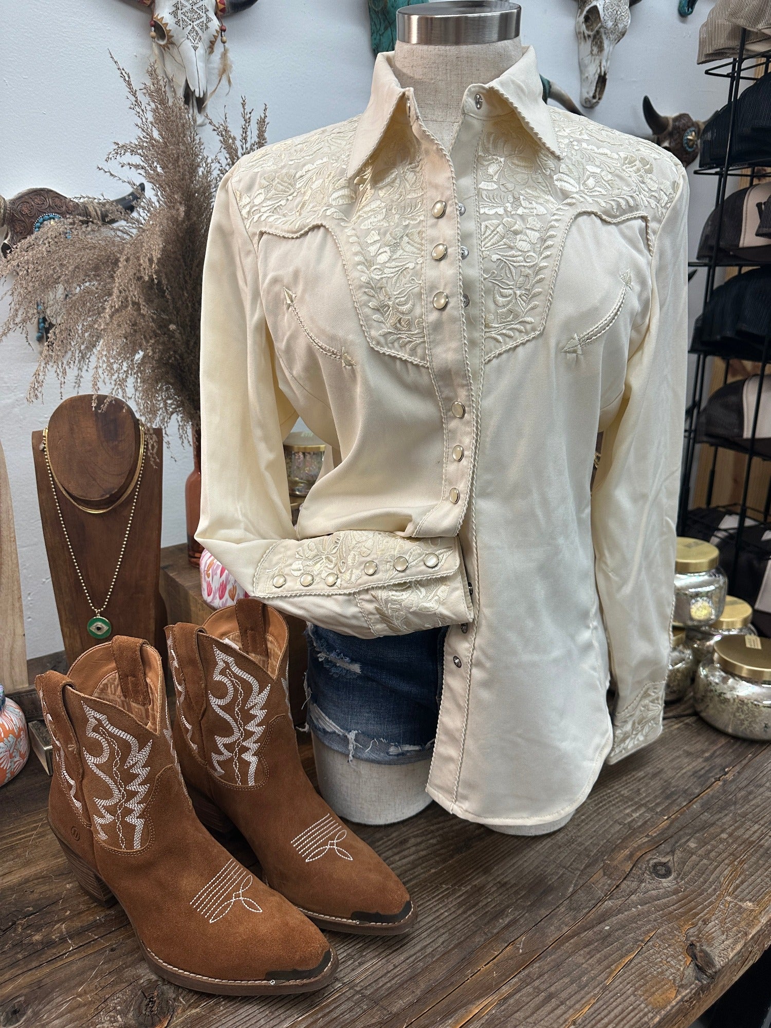 Sweet Freedom Embroidered Floral Pearl Snap Button Up Blouse