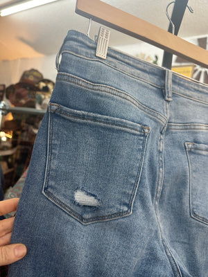 Queen Bee's Closet Ventura Highway Light Wash Distressed Denim Flare Jeans