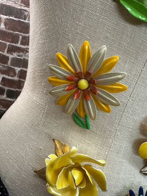 1960's & 1970's Vintage Flower Broaches