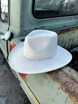 The Mirage Western Pinch Front Hat ~ Ivory