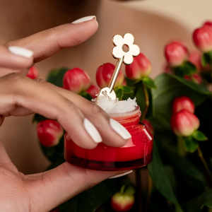 Poppy & Pout Lip Care Spatula, Gold Daisy