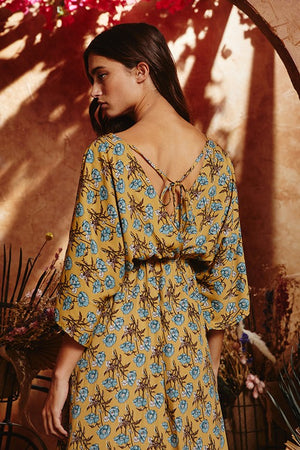 Through The Jungle Floral Print Kimono Sleeve Midi Dress