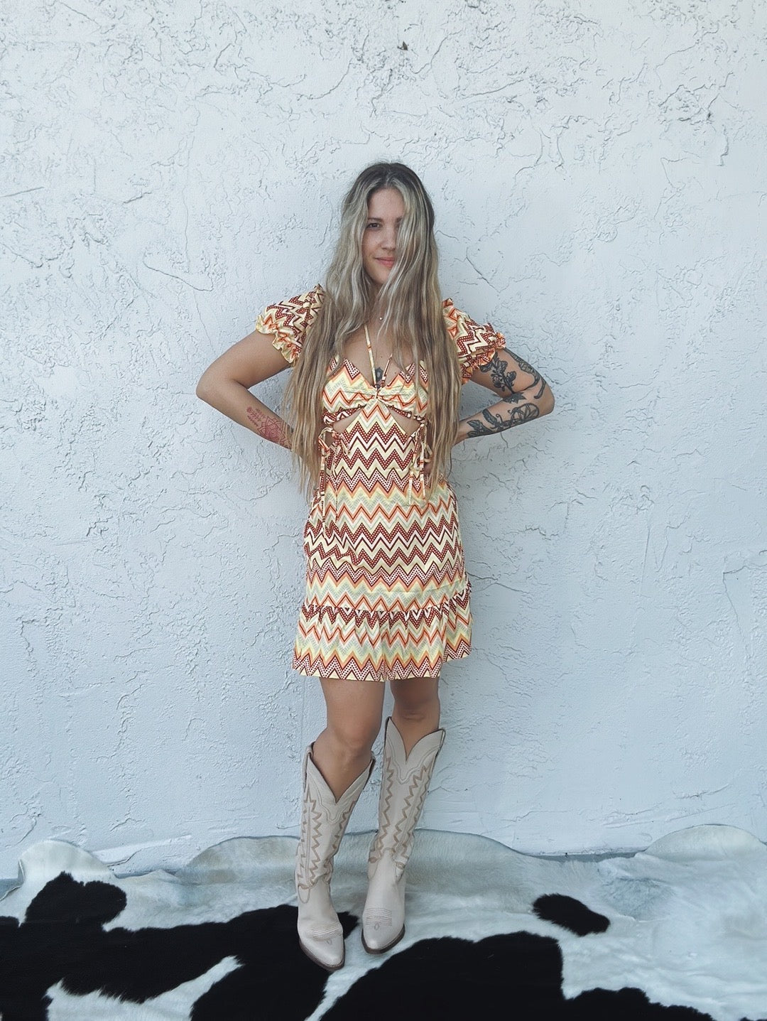 Hawaii Time Geometric Print Short Sleeve Cut Out Mini Dress