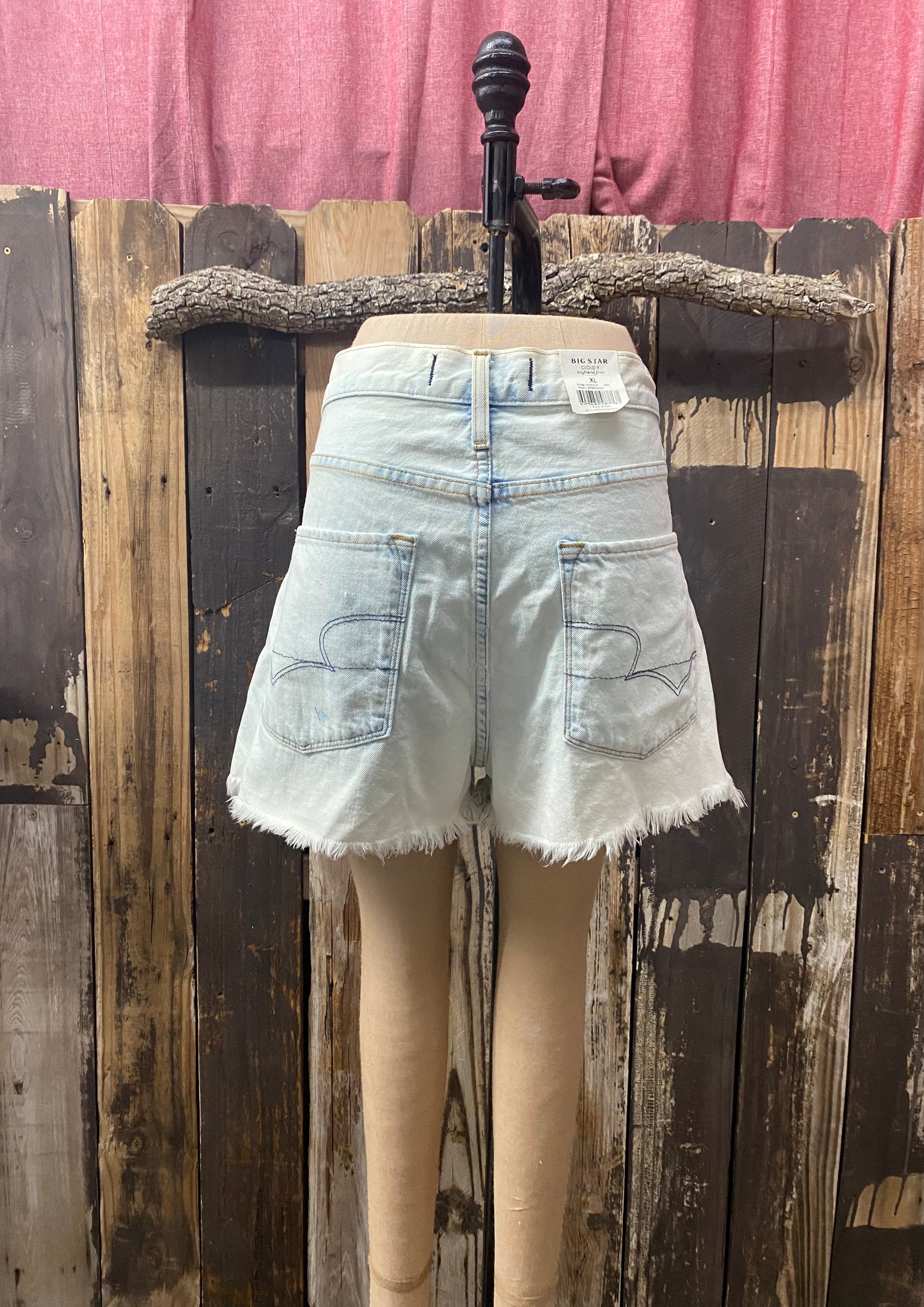 Washed Blue Boyfriend Shorts ~ Size XL ~ Queen Bee’s Closet #605