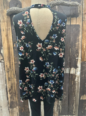 Floral Black Tunic Top ~ Size XL ~ Queen Bee’s Closet #786