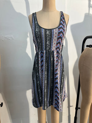 Grey Pattern Striped Dress ~ size L ~ Queen Bee’s Closet #961