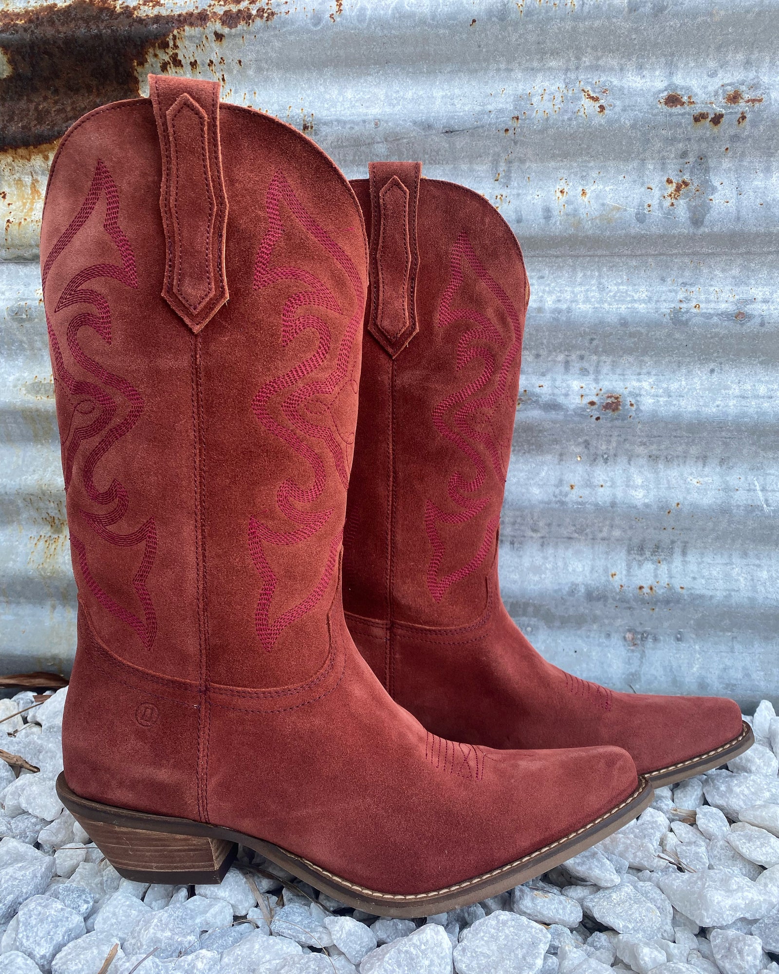 Homeward Bound Cranberry Suede Boots (DS)