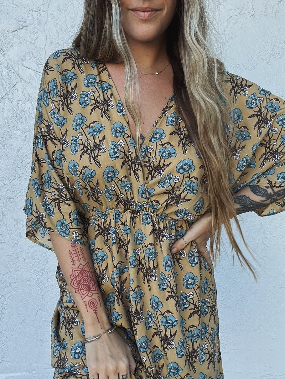 kimono sleeve midi dress Through The Jungle Floral Print Kimono Sleeve Midi Dress